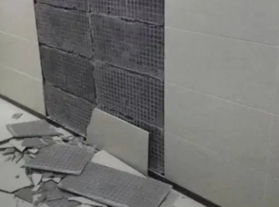 吴桥瓷砖空鼓维修公司分享下吴桥墙砖松动维修的知识